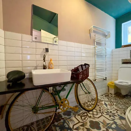 Industrial Apartment *