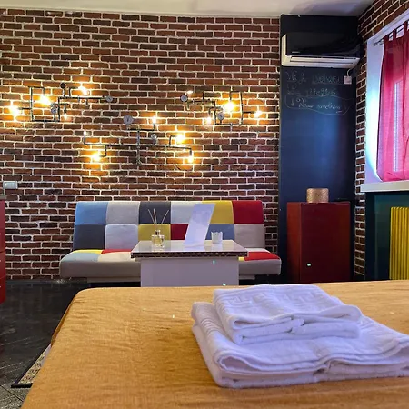 Industrial Διαμέρισμα