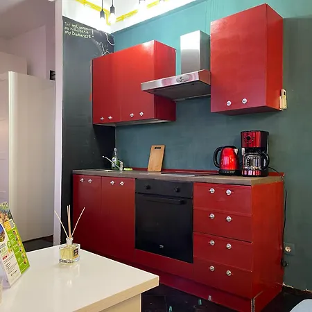 Industrial Apartment *